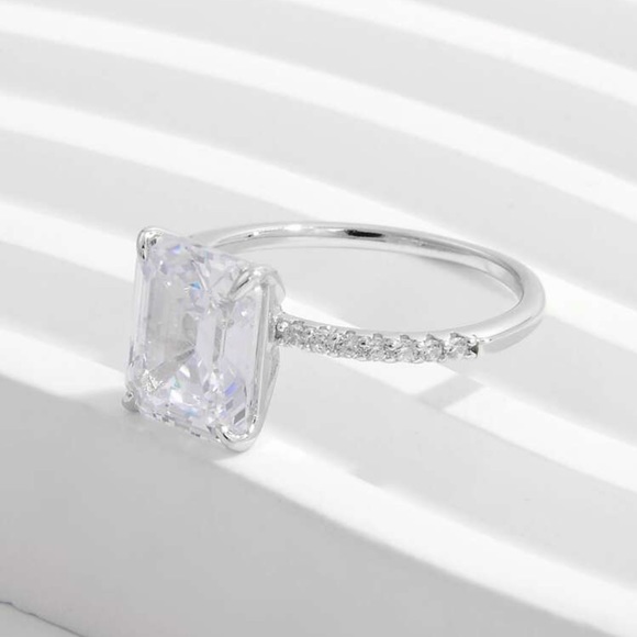 Rectangle Cut Cubic Zirconia 925 Sterling Silver Band - Picture 4 of 4